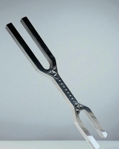 Fourche d'accordage géante portative neuve pour la guérison et la méditation, fréquence du chakra du troisième œil. - Product Image 2