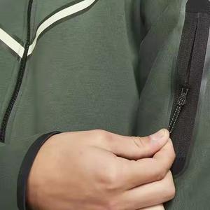 Conjunto de chándal acampanado personalizado para hombre, estilo urbano, con estampado 3D en relieve, sudadera con capucha y pantalón jogger, bajo sólido con corte a la cuchilla y gráfico, venta al por mayor - Product Image 3