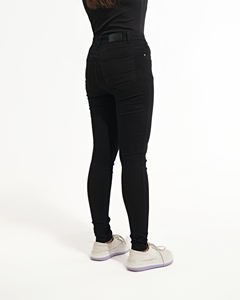 Jeans de Mezclilla de Corte Relajado Hechos en Pakistán para Mujer, Pantalones de Mezclilla Negros Clásicos y Elegantes de Cintura Alta, Ideales para Ropa Urbana - Product Image 2