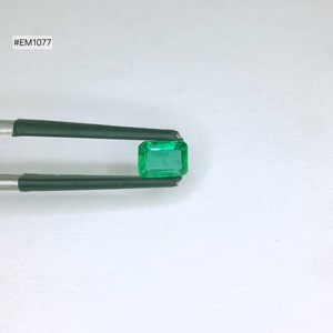 Top Quality 3A Grade Zambian Emerald Octagon Loose Gemstone 0.90ct Green Stone 6.80x5.10x3.80mm Size For Designer Jewelry - Product Image 1