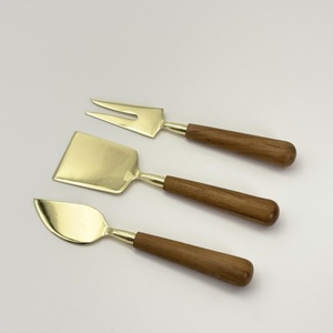 Juego de Cuchillos para Queso de Acero Inoxidable Hechos a Mano por el Fabricante, con Acabado Dorado y Mango de Madera, para la Mesa del Desayuno - Product Image 4