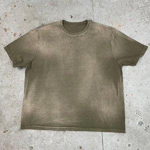 เสื้อยืดผู้ชายแบบสั่งทำ OEM แขนสั้น คอกลม ทรงปกติ พิมพ์ลายตัวอักษร สไตล์สตรีท ผ้าคอตตอนเจอร์ซีย์ถัก โลโก้ด้านหน้า - Product Image 2