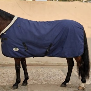 Manta de Forro Polar Suave para Caballo con Diseño Único en Forma de U para Uso en Doma Clásica - Collar Profesional Kirans Overseas - Product Image 1