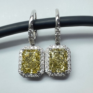 Pendientes de diamantes radiantes y redondos de 5.53 CT en platino PT950 |   Joyería de Lujo para Mujer con Certificación IGI - Product Image 4
