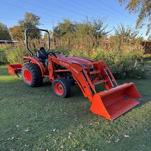 Tracteur utilitaire compact diesel Kubota L3302 4x4, tracteur à roues, longue durée de vie, moteur, pompe, boîte de vitesses - Product Image 3