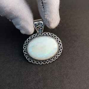 Colgante de piedra lunar natural, plata de ley 925, joyería hecha a mano, regalo para mujer, cumpleaños, diseño único - Product Image 2