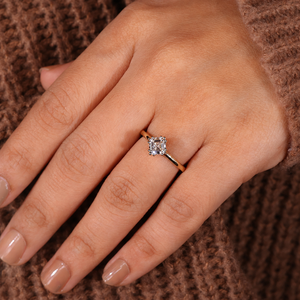 Anillo de compromiso y boda VB-73SR con diamante de laboratorio de 2 quilates, corte Asscher escalonado de 7 mm, color E, certificado IGI VVS2, oro blanco de 14K - Product Image 3