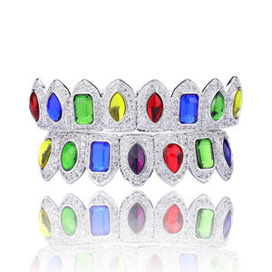 Grillz de mode hip-hop de haute qualité, en alliage plaqué argent avec zircone cubique taille marquise, bijoux de fête unisexe d'Inde - Product Image 2