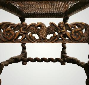 Silla de Acento Redonda con Respaldo Tallado a Mano en Estilo Barroco Ornamentado - Product Image 3