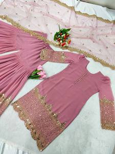 Traje Sharara de Diseñador para Mujer con Bordado de Lentejuelas, Top con Botones Potli y Dupatta de Tela de Red, para Bodas y Celebraciones - Product Image 6