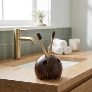 Porte-brosse à dents rond en bois de coco naturel sculpté pour la décoration de la maison, marque KOTTRAVAI du Tamil Nadu - Product Image 5