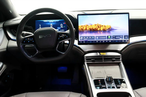 BYD Seal 7 Sedán Premium con Batería de Litio, Tracción en las Cuatro Ruedas, Autonomía Superior a 700 km - Product Image 6