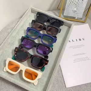 86608 Lunettes de soleil carrées vintage personnalisées pour femmes, lunettes de soleil de créateur tendance rétro, lunettes de soleil tendance 2023 - Product Image 1