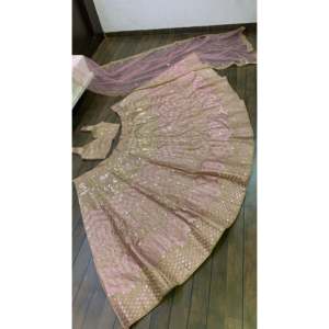 Designer Lehenga Choli pour les fêtes Vêtements indiens et pakistanais avec séquence Dori & Zari Work - Product Image 3