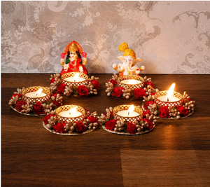 Support de bougie circulaire en métal avec motif floral pour activités religieuses, plateau décoratif durable - Product Image 1
