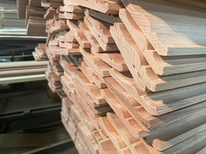 Moulures en bois de Sapele sur mesure en gros, livraison rapide mondiale, pour l'installation et la rénovation de la maison - Product Image 4
