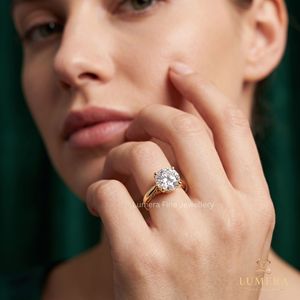Bague de fiançailles en diamant taille ronde, bague solitaire vintage en filigrane, diamant de laboratoire de haute qualité, bijoux fins, cadeau - Product Image 6