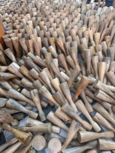 Ensemble de bougeoirs décoratifs en bois faits à la main pour la décoration, en provenance d'Inde par CRAFTING CRAFTS - Product Image 5