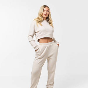 Ensemble de survêtement 2 pièces pour femme, automne, col roulé, coupe courte, motif lettres, grande taille, personnalisable avec logo - Product Image 4