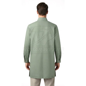 Blouse de travail de laboratoire sur mesure avec boutons-pression sur le devant, manches longues confortables, plusieurs poches et une coupe raffinée - Product Image 6