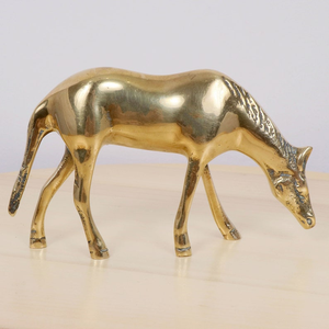 Figura de Caballo de Latón Hecha a Mano, Elegante Escultura de Caballo de Pie, Estatua de Animal de Lujo, Decoración para Mesa de Oficina u Hogar - Product Image 2