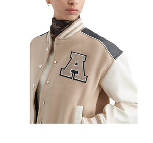 Chaquetas Varsity Personalizadas de Alta Calidad para Mujer, Exterior de Lana/Cachemira y Microfibra, Colores Sólidos, Mejor Precio por Volumen - Product Image 6