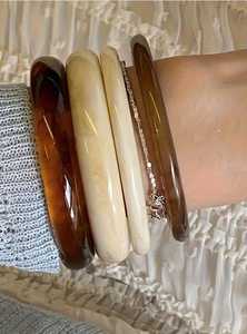 Ensemble de bracelets en résine faits à la main et peints à la main, bijoux artisanaux artistiques, décoratifs, à collectionner, thème ange, Fête des Mères - Product Image 4