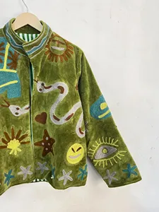 Veste Bohème Vintage en Velours Vert Brodé Suzani pour Femme, Manteau Court Ethnique Floral Ouvert sur le Devant, Qualité Supérieure - Product Image 3