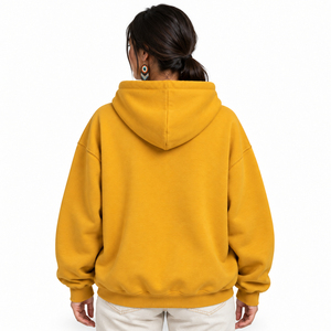 Hoodie oversize premium pour femme en coton brossé, coupe décontractée, toucher doux, idéal pour les tenues décontractées, les voyages et le streetwear. - Product Image 4
