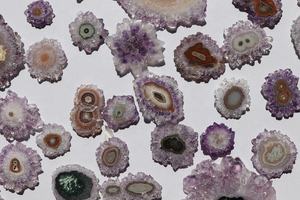 Tranches de stalactites d'améthyste naturelle de qualité supérieure, multicolores, pierres précieuses minérales pour la création de bijoux, 100 % couleur naturelle - Product Image 3