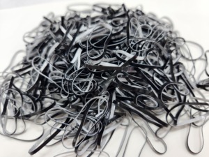 Élastiques à cheveux ronds en TPU Uniband, noir/gris, haute qualité, unisexe, fabriqués en Corée, usage quotidien, emballage en sachet OPP. - Product Image 3