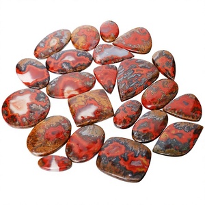 Venta al por mayor de cabujones de ágata natural roja de formas mixtas para la fabricación de joyas, colgantes y anillos de cristal curativo. - Product Image 5