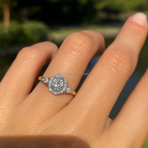 Anillo de Compromiso de Oro Blanco de 14K Original y Exclusivo con Moissanita Ovalada de 6x7.50mm, Certificado IGI, para Fiesta - Product Image 3