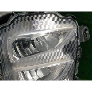 Phare antibrouillard d'occasion Korando Droit 8320237000 - Product Image 2