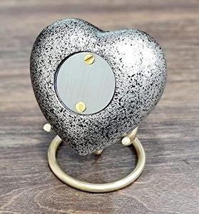 Urne funéraire contemporaine en aluminium en forme de cœur pour cendres, avec couvercle artistique sécurisé et finition raffinée - Product Image 5