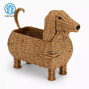 Panier en jacinthe d'eau fait main en forme de teckel, panier de rangement pour jouets d'enfants, fabricant en gros - Product Image 1
