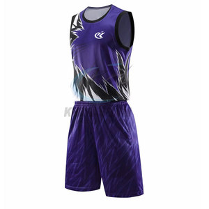 Ensemble d'uniformes de basketball personnalisés, tissu polyester de haute qualité, respirant, léger, service OEM, adapté aux entraînements des équipes - Product Image 2