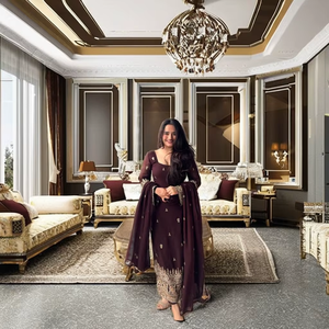 Traje Moderno de Fiesta con Parte Superior e Inferior, Dupatta, Georgette Pesado Puro, con Bordado de Lentejuelas y Códigos - Product Image 1