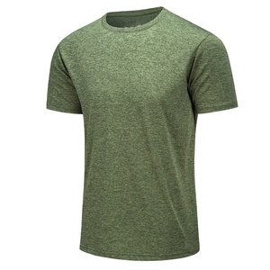 T-shirts de sport pour hommes toutes saisons - Coupe ajustée - Séchage rapide et respirant - Matière polyester/coton - Fabriqué au Pakistan - Product Image 1