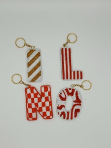 Llaveros de abalorios con letras del alfabeto A B C D, dijes bordados para bolsos, dijes de abalorios lindos y duraderos de estilo sencillo al mejor precio - Product Image 3