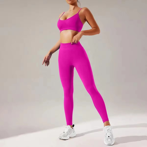 Conjunto de yoga de 2 piezas para mujer, talla grande, personalizado al por mayor, ropa deportiva de yoga, sujetador deportivo de alta elasticidad y leggings sexys de cintura alta - Product Image 1