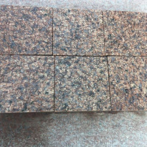 Dalles de granit rouge impérial de type bloc pour la décoration murale de cuisines et salles de bain, villas et hôpitaux, export en vrac d'Inde - Product Image 2
