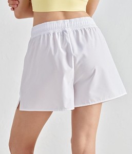 Shorts de sport vintage légers et tendance pour femme, taille haute, 100 % coton, avec fermeture éclair élastique, idéaux pour l'été et les tenues décontractées. - Product Image 4