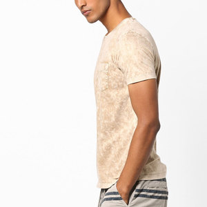 Camiseta de Manga Corta con Estampado Tie Dye para Hombre, Cuello Redondo, Informal, de Algodón Jersey, Corte Regular, con Bolsillo y Estampado en la Parte Delantera - Product Image 3