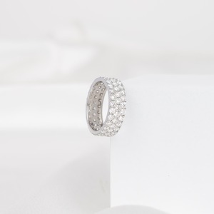 Anillo de Eternidad Minimalista de Oro de 14K con Tres Hileras de Diamantes de Laboratorio de Lujo de 0.04CT, 81 Piezas con Micropavé, Certificado IGI - Product Image 3