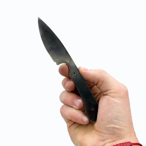 Cuchillo de caza y bushcraft de grado industrial con hoja de acero de Damasco de espiga completa, acabado negro y mango de madera, OEM Blank Pasha - Product Image 4