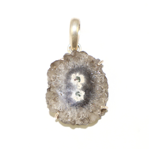 Diseño Delicado, Gema de Cuarzo Solar Natural, Chapado en Plata 925, Forma Ovalada, Colgante de Metal de Latón, Joyería para Mujer, Venta al por Mayor - Product Image 1