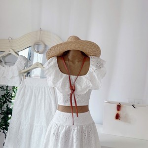 Elegante Conjunto de Top Corto y Falda Midi de Algodón 100% Bordado en Blanco Sólido para Vacaciones de Verano - Product Image 2