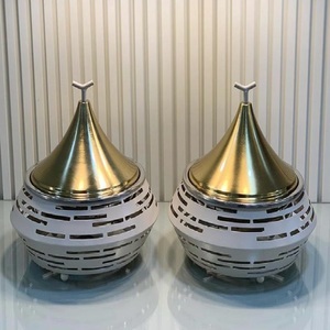 Luxury Metal Casserole Hot <b>Pot</b> with Lid Premium Gold Finish Modern Serving Dish for Kitchen & Dining - Product Image 3