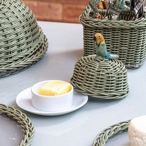 Soporte de Pastel de Ratán Tejido a Mano de Lujo, Color Verde Oliva, Plato para Postres con Tapa de Campana, Vajilla Elegante y Sostenible para Bodas - Product Image 4